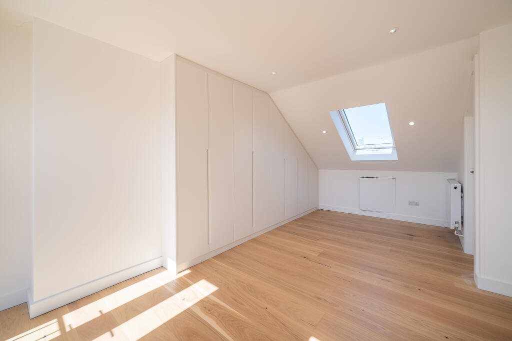 Apartment in London - View 5
