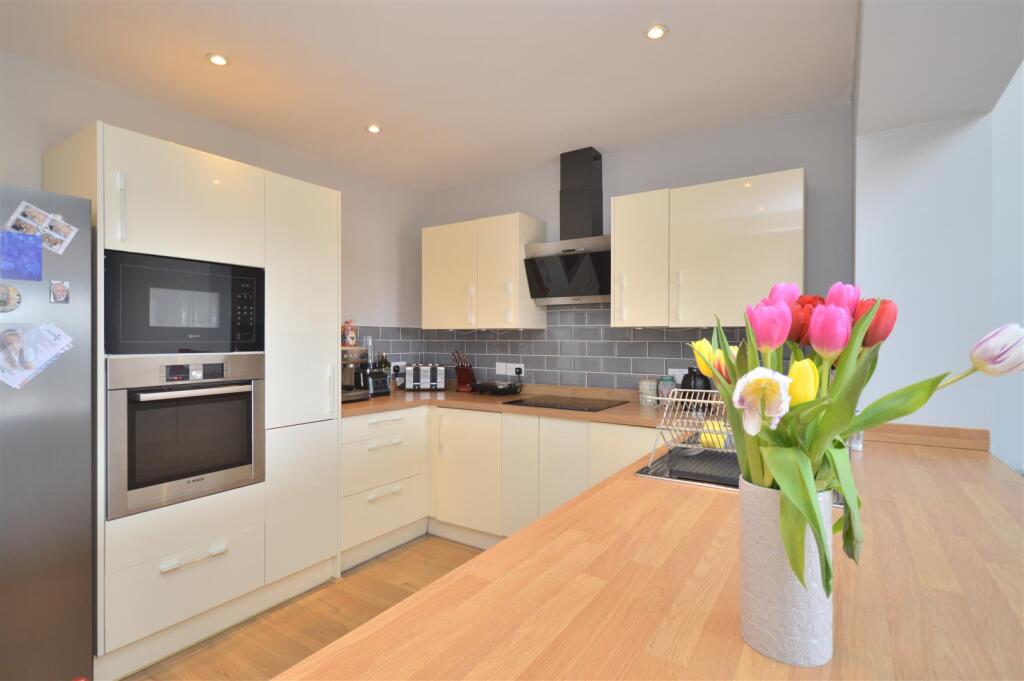 House in Bristol, Stockwood - View 2