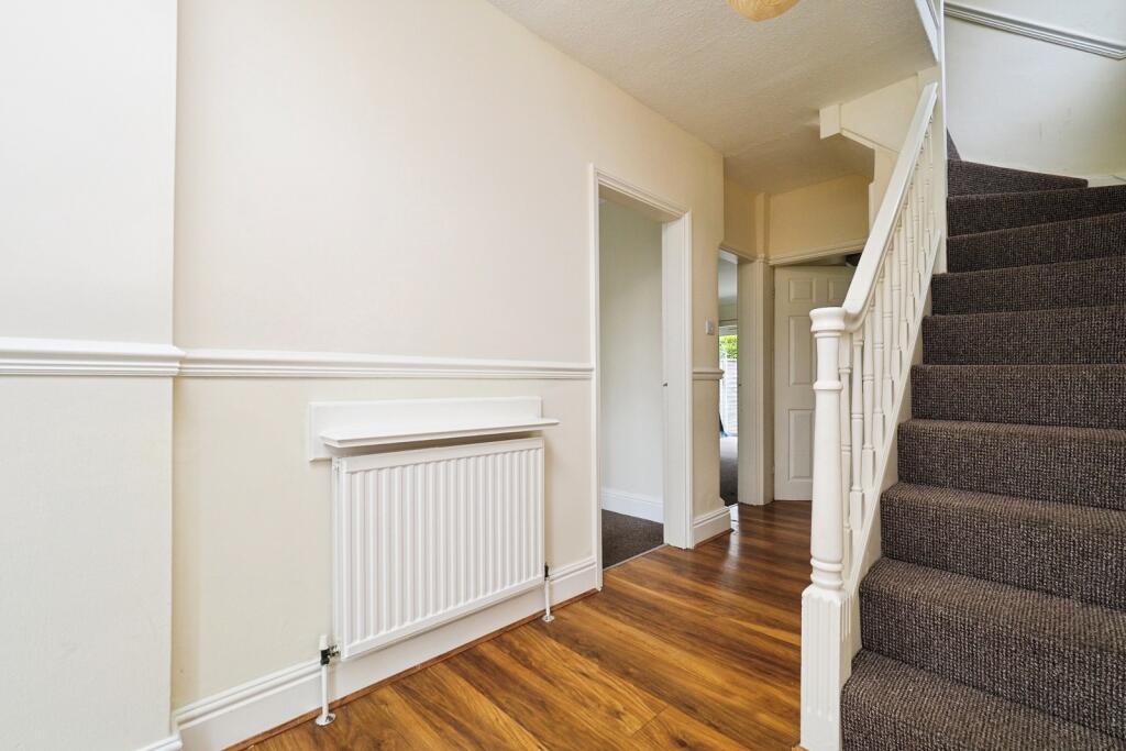 House in Rushcliffe, Abbey Park - View 4