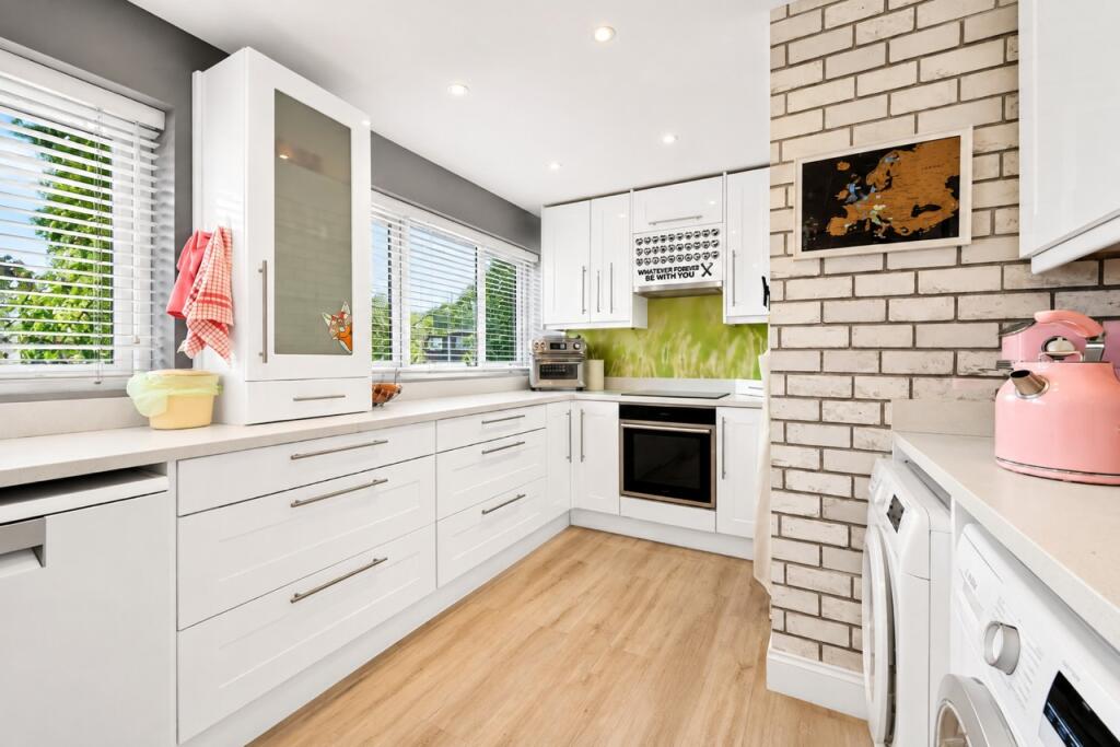 Meadowcroft, St. Albans photo 3