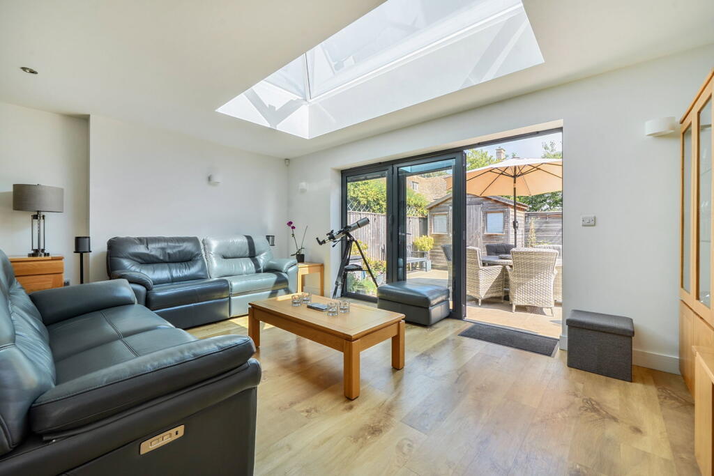House in Glaston, Rutland - More