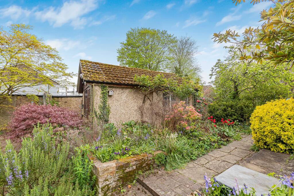 Additional image 19 of Dunstable Road, Redbourn, AL3
