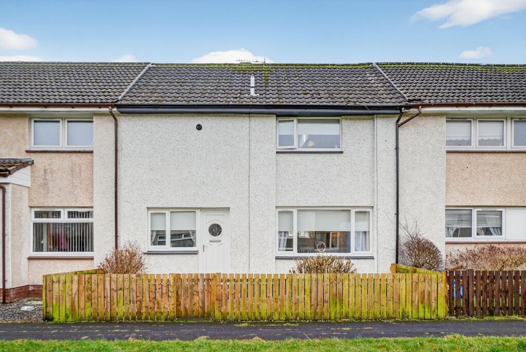 Main image of property: 132 Leven Place, Irvine, KA12 9PE