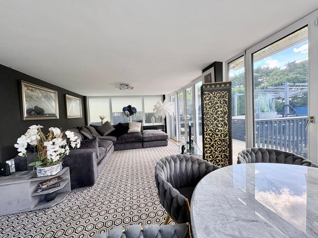 House in Tonbridge - View 4