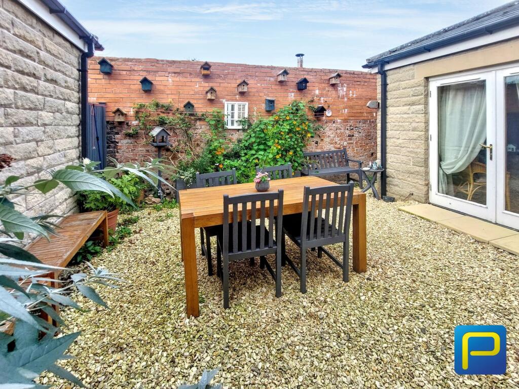 Beadnell House Court, Beadnell, Chathill, Northumberland, NE67 5BZ photo 3