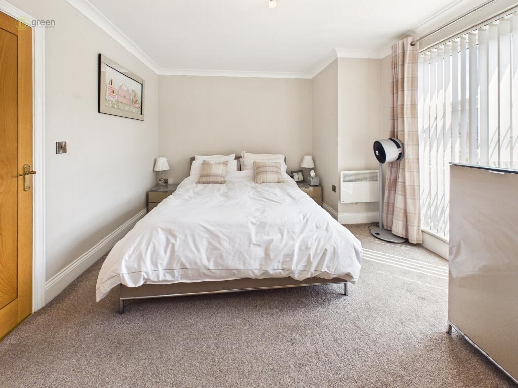 Caversham Place, Sutton Coldfield, B73 photo 5