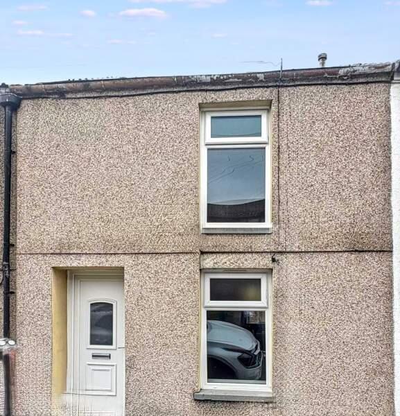 Main image of property: Club Row, Ystrad, Pentre, Rhondda Cynon Taf, CF41 7RL