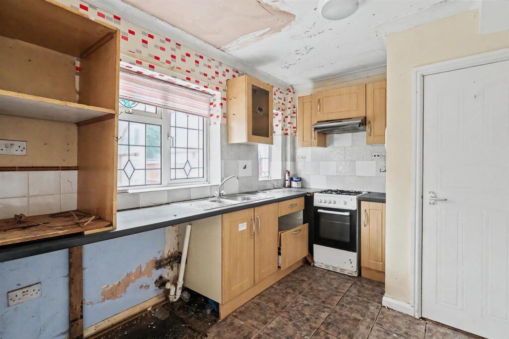 House in Nottingham, Aspley - View 4