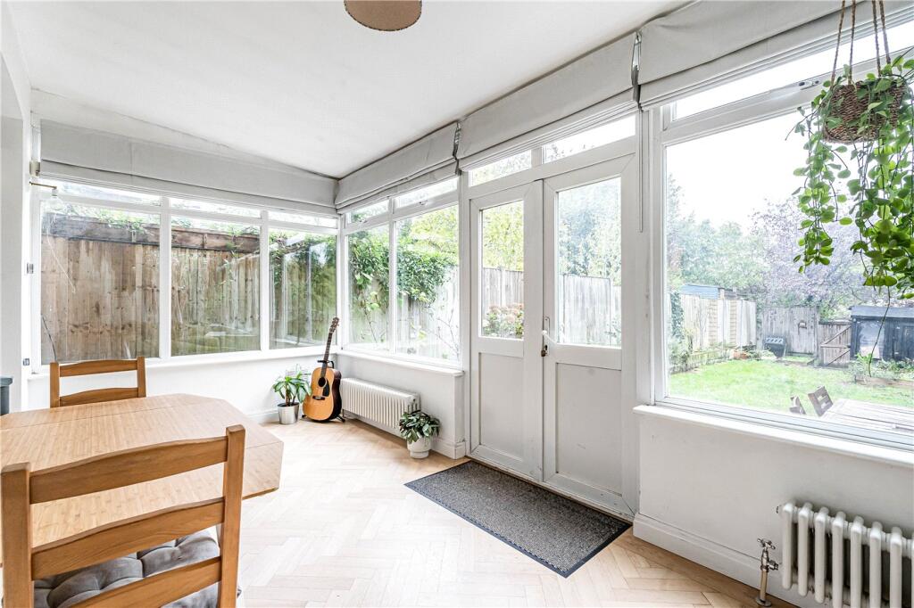 Hillfield Avenue, London, N8 photo 4