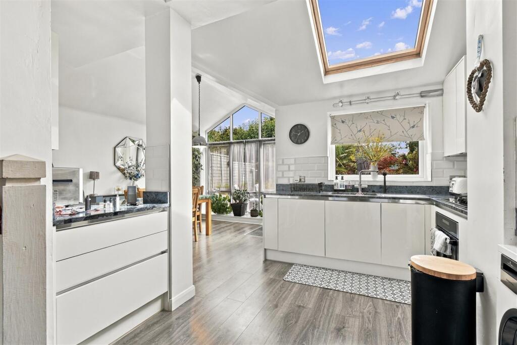 House in York - View 4