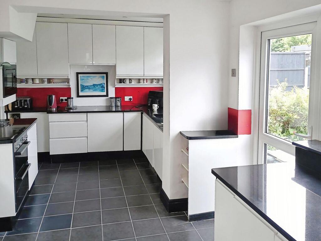 Woodlow, Thundersley, Benfleet, SS7 photo 3