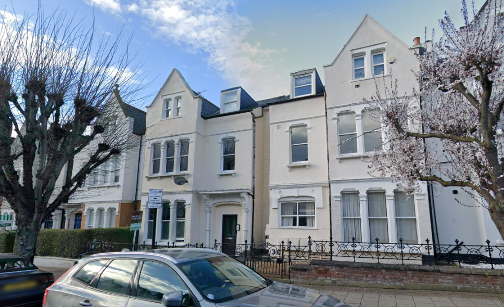 1-bed flat on Ritherdon Road, Wandsworth, London, £250,000