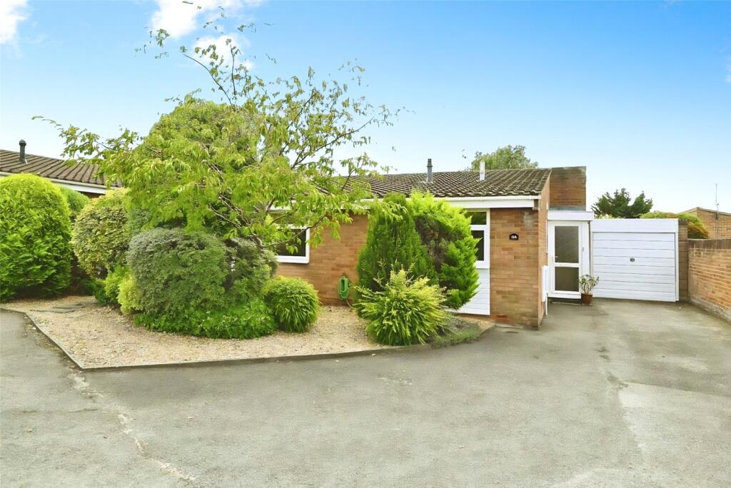 Main image of property: Hurst Park Road, Twyford, Reading, Berkshire, RG10
