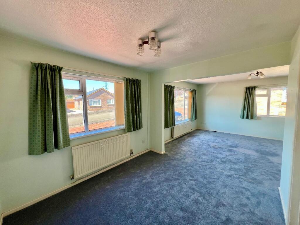 Springfield Gardens, Bridgend County Borough, CF31 1HP photo 4