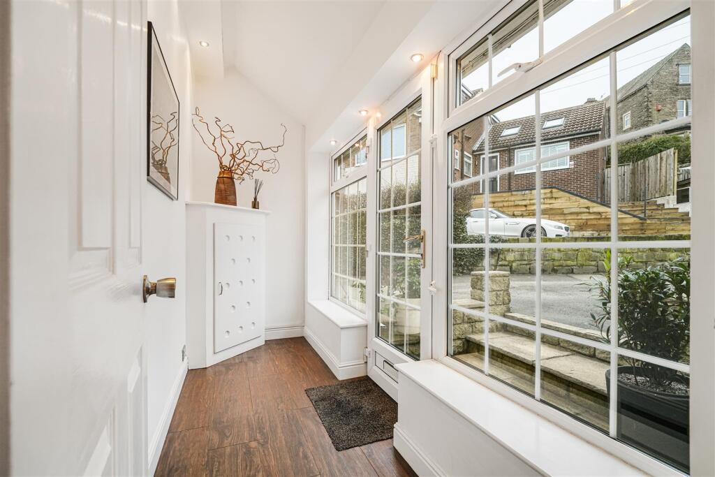 Additional image 4 of Hawthorn Crescent, Baildon, Shipley