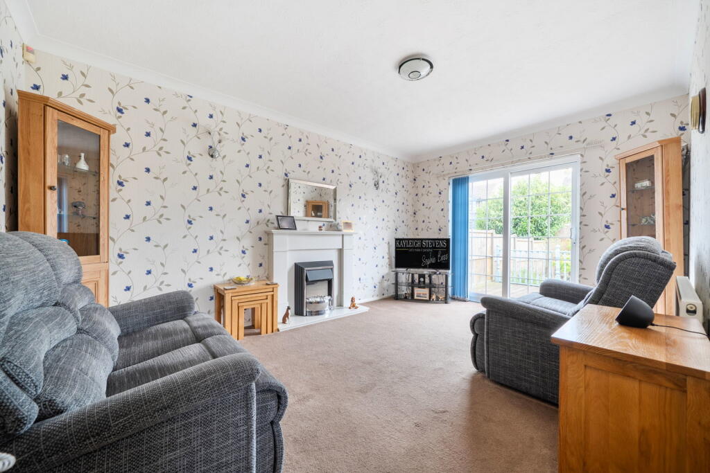 No Onward Chain | Beautifully Presented Two Bedroom Semi-Detached Bungalow | Exceptional Plot | Garage & Parking photo 4