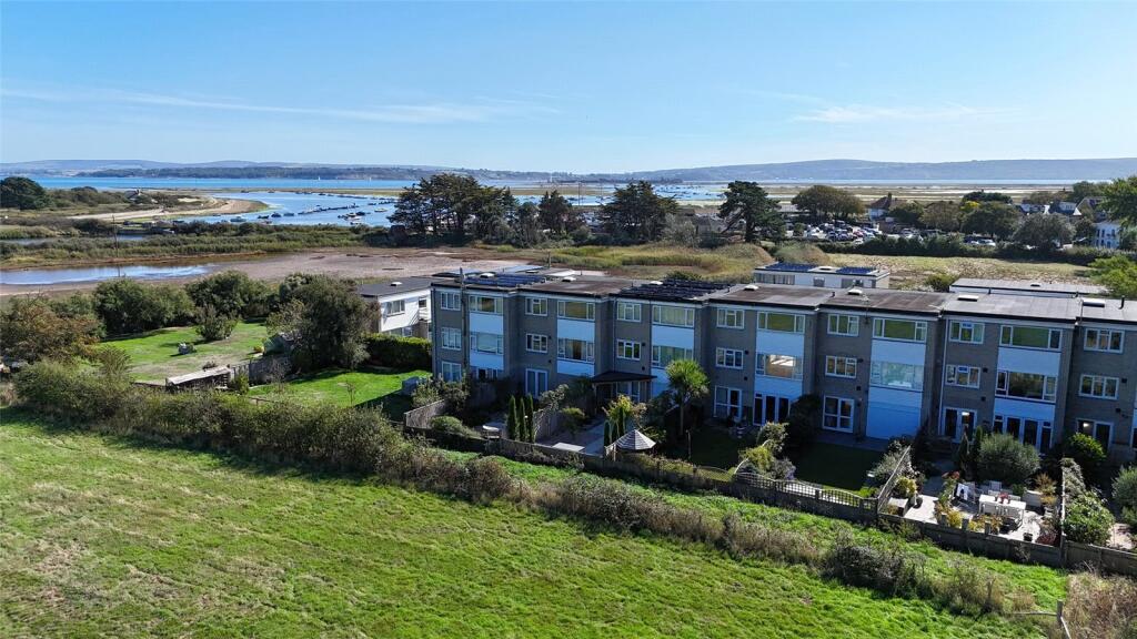 House in Keyhaven, Milford-on-Sea - View 2