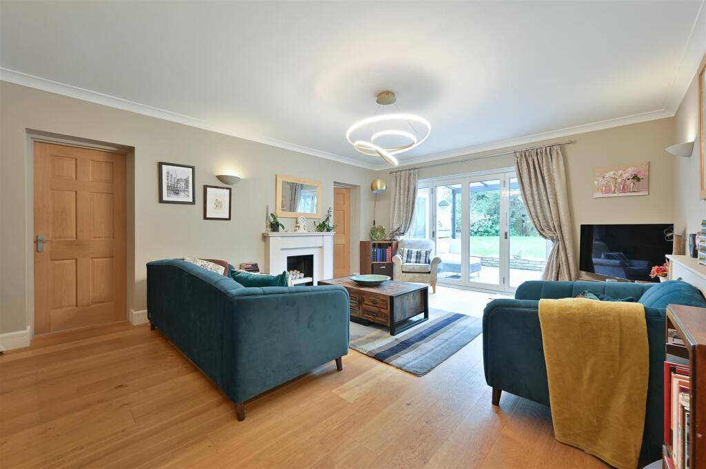 House in St Albans - View 3