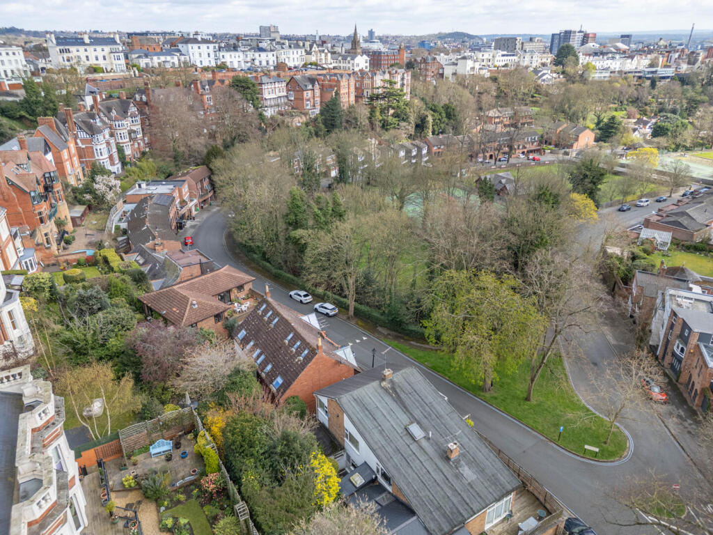 House in Nottingham, The Park - View 3