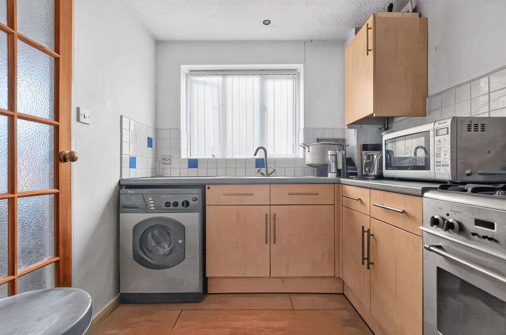 Apartment in Hatfield, Birchwood - View 2