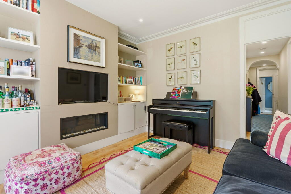 Apartment in London - More