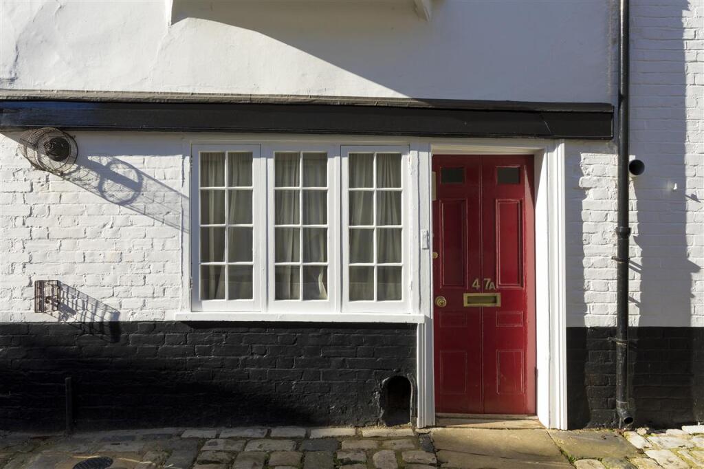 Court Street, Faversham photo 2