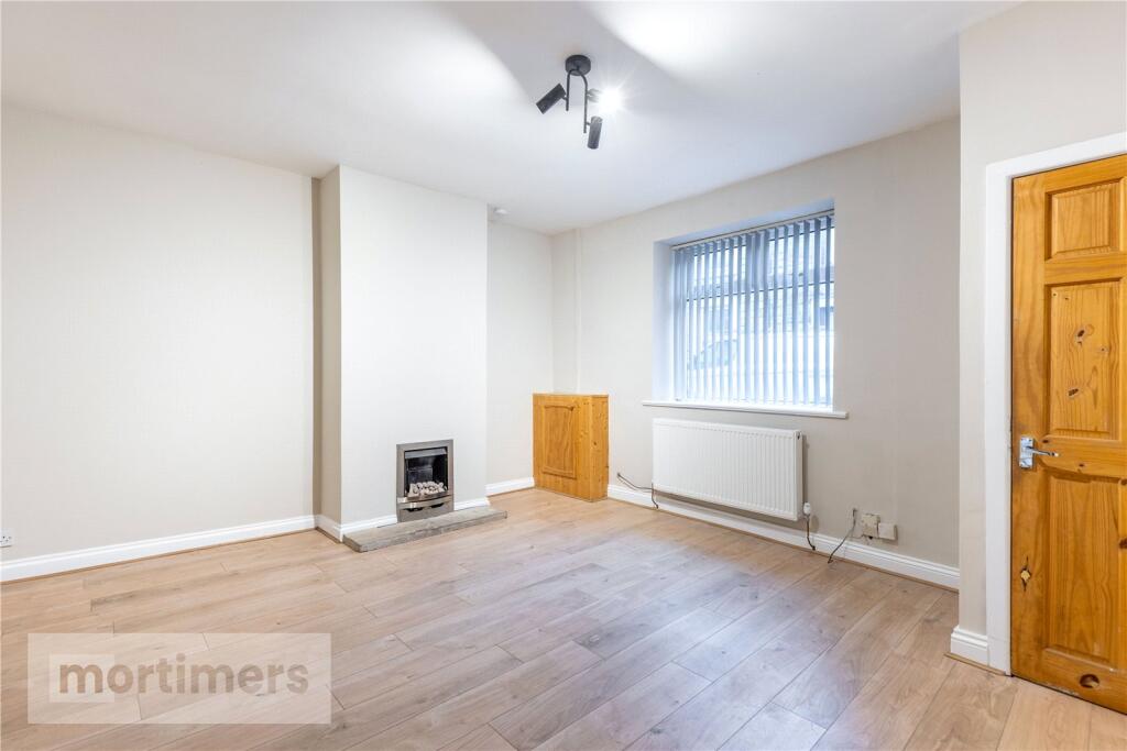House in Hyndburn, Oakenshaw - View 2