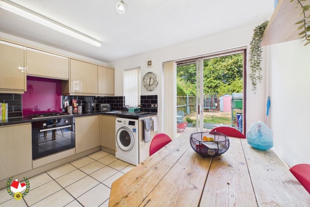 House in Gloucester, Abbeydale - More