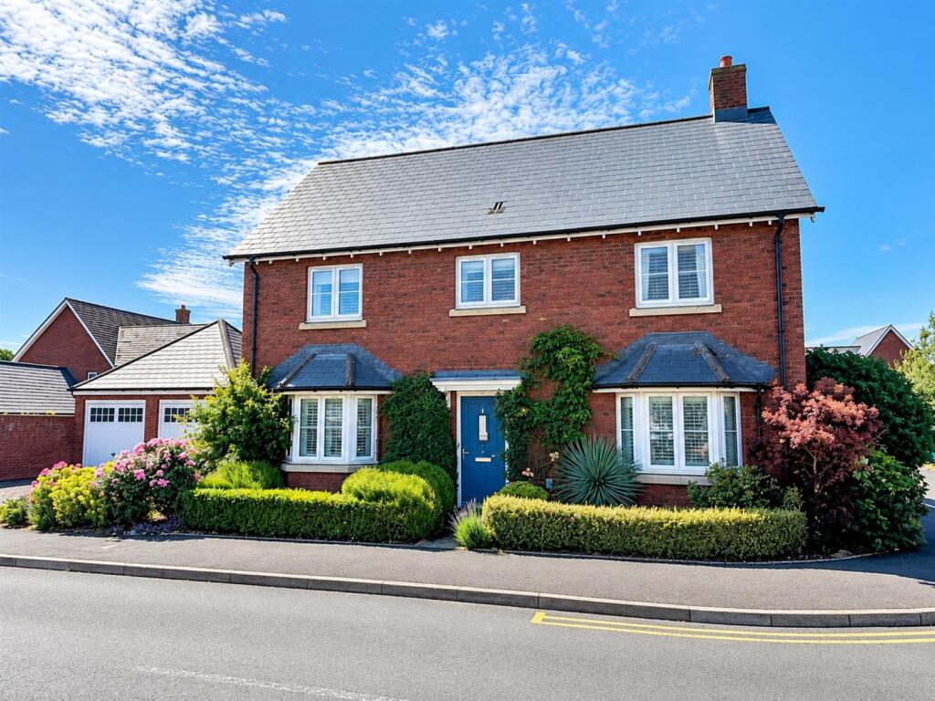Main image of property: Gras Close, Bretforton, Evesham