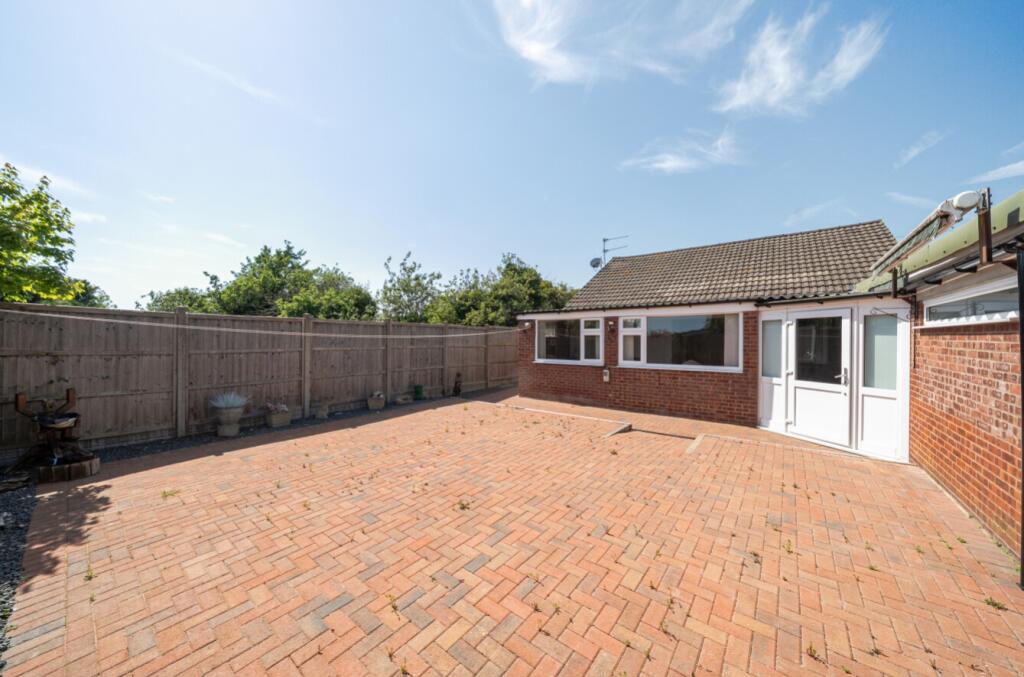 House in West Lindsey, Nettleham CP - View 4