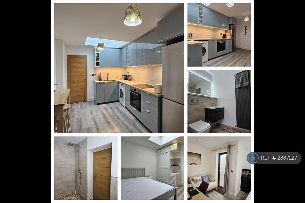 Main image of property: Solihull, Solihull, B91