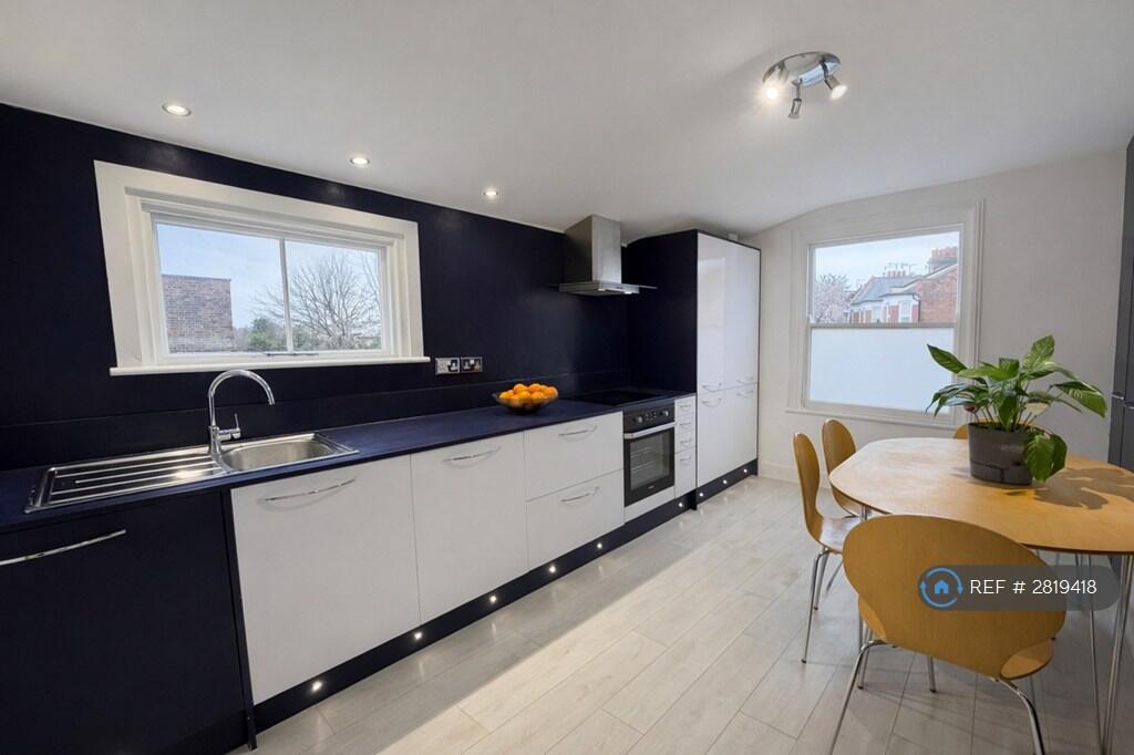 Main image of property: Whittington Road, London, N22