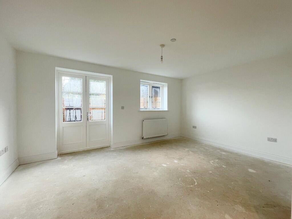 Spread Eagle Mews, WITHAM photo 3