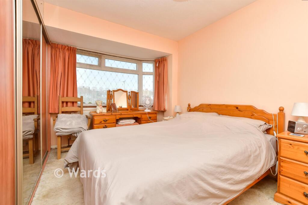 House in Gillingham, Darland - More