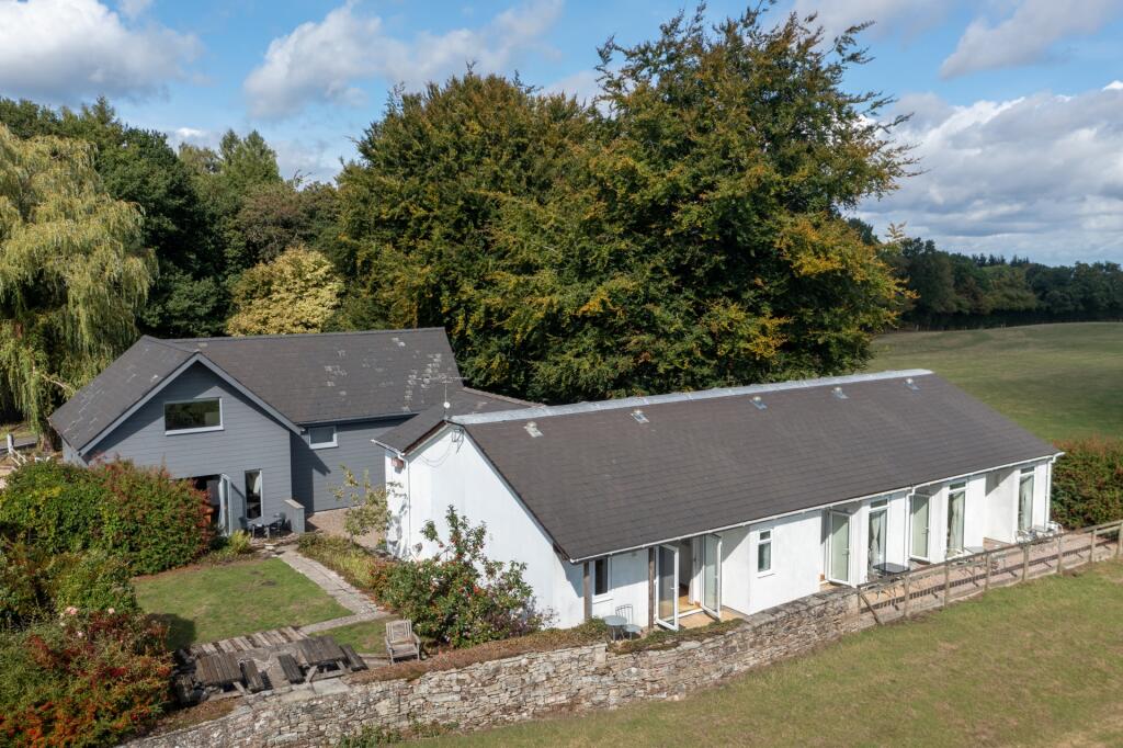 Main image of property: Symonds Yat Rock Lodge, Hillersland, GL16