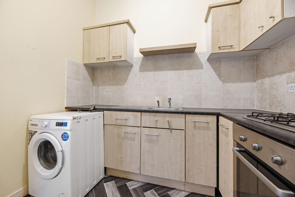 Apartment in Motherwell - More