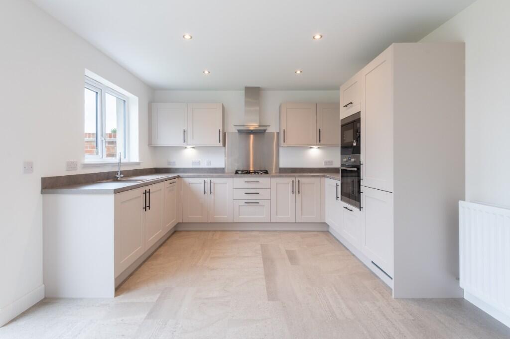 Seaton Road, Arbroath, Angus, DD11 photo 4