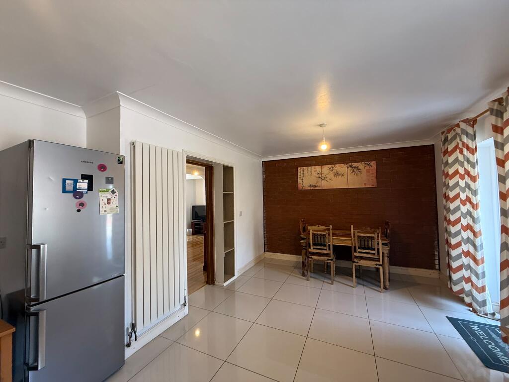 House in Nottingham, Beechdale - View 4