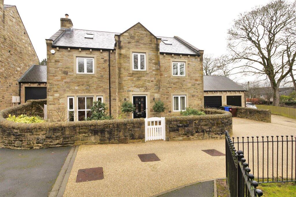 Main image of property: 8 High Castle, Rectory Lane, Skipton, BD23 1FP