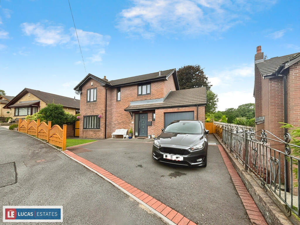 4-bed detached on Denleigh Close, Bargoed, £340,000