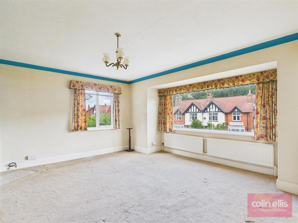 Scalby Road, Scarborough photo 2