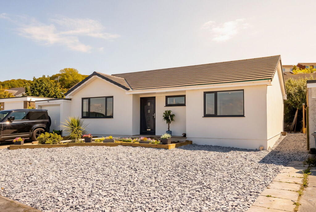 Main image of property: Waterside Park, Portishead, Bristol, BS20 8LL