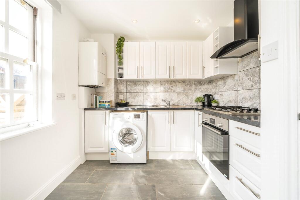 Apartment in London - View 4