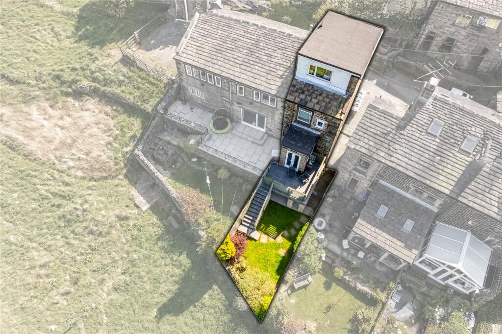 3-bed semi-detached on Gate Head, Marsden, Huddersfield, HD7, £265,000