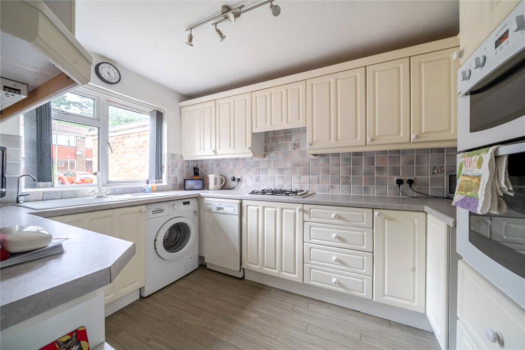 House in London - View 5
