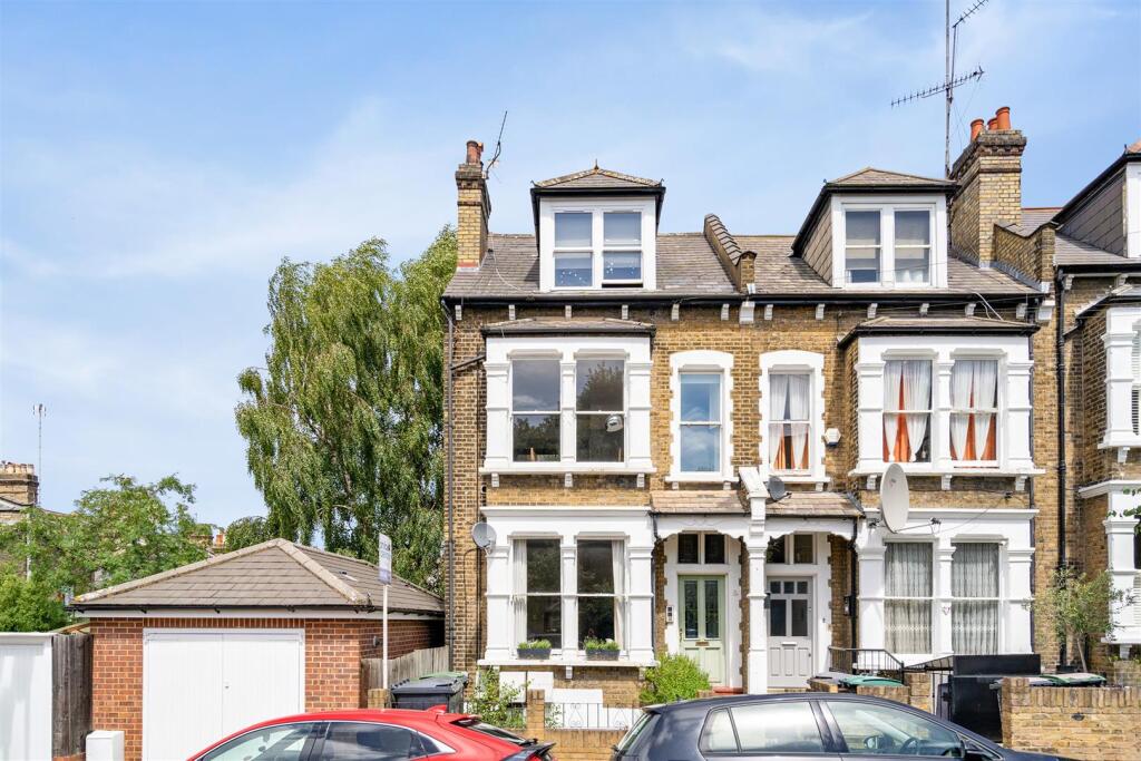 Main image of property: Temple Road, Crouch End, N8