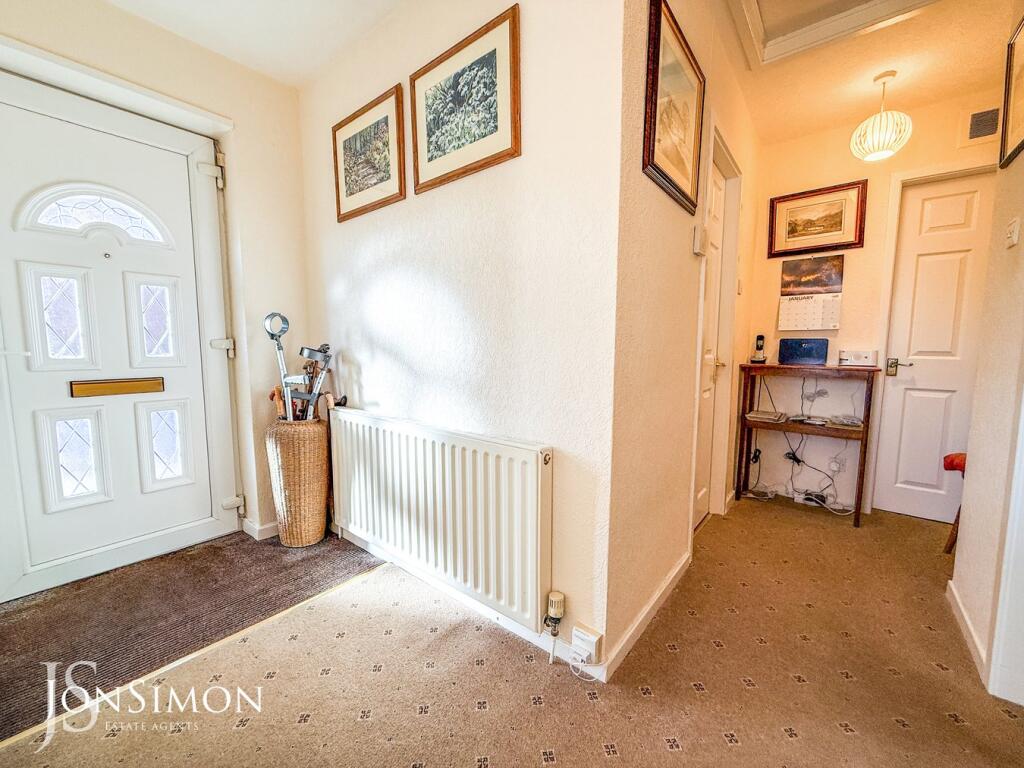 Carrwood Hey, Ramsbottom, Bury, BL0 photo 2