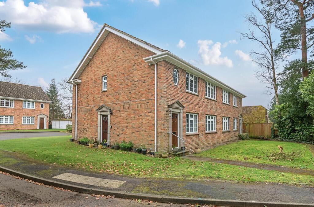 Main image of property: Tithewood Close, Chandler's Ford
