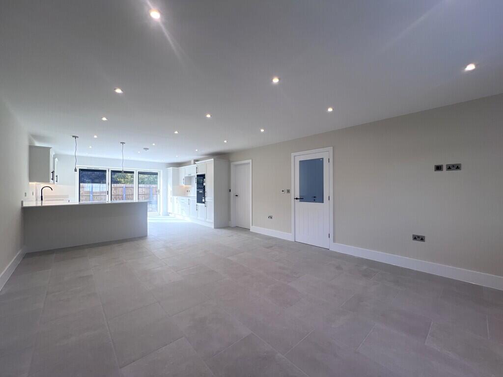 House in Peterborough - View 5