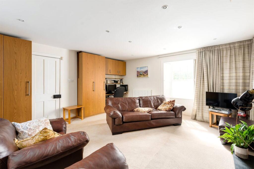 House in Currie, Blinkbonny - View 5